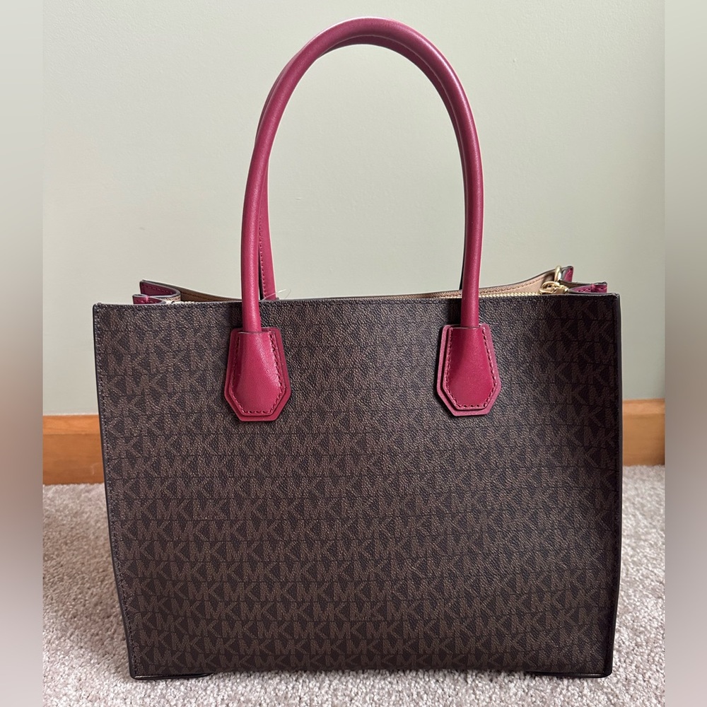 NWT, Michael Kors Large Mercer Brown Leather Tote with Pink Handles - Picture 2 of 5